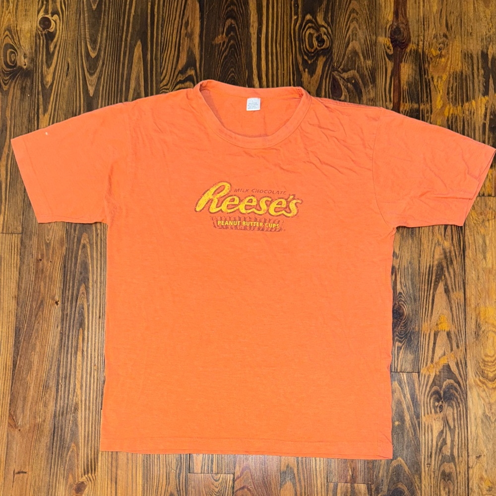 Reese’s Peanut Butter Cups Orange Short Sleeve Men's Tee Shirt - Large